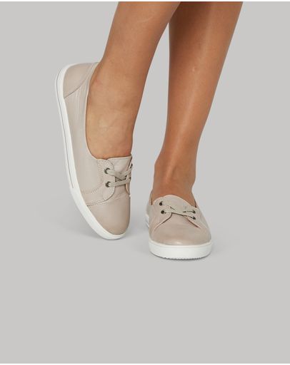 LIGHT GREY GLOVE