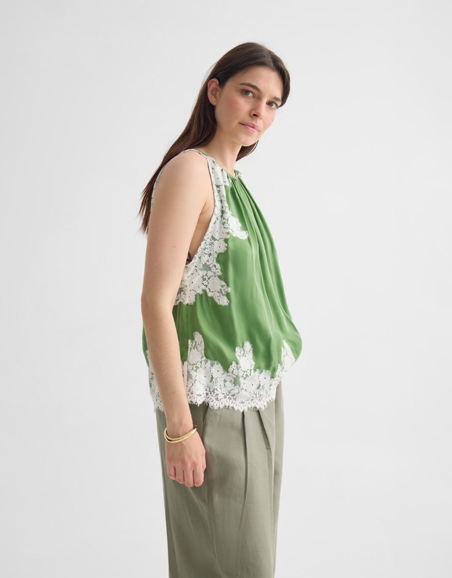 Oxford - Phoebe Lace Trim Top