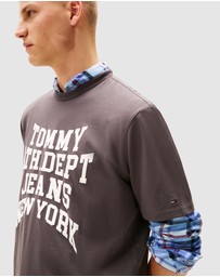 Tommy Jeans - 90s Crew Neck T-Shirt