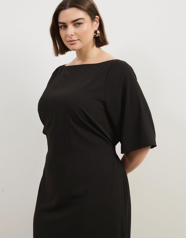Atmos&Here Curvy - Aroha Boat Neck Maxi Dress
