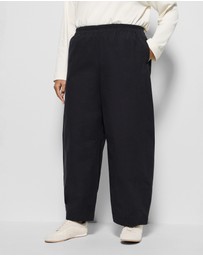 Commonry - Jemma Pant