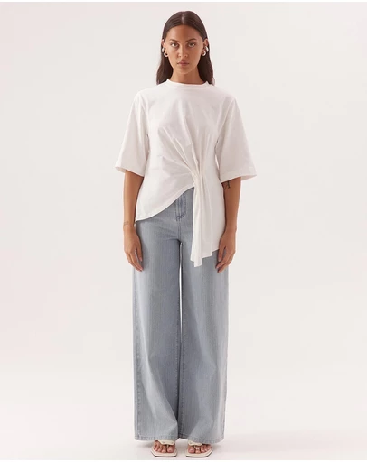 SOVERE - Sohvi Tee