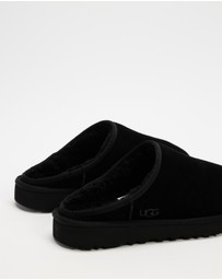 UGG - Classic Slip-On - Men's
