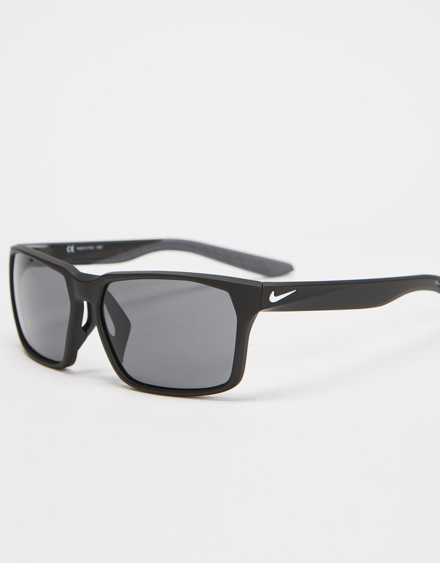 Nike - Maverick