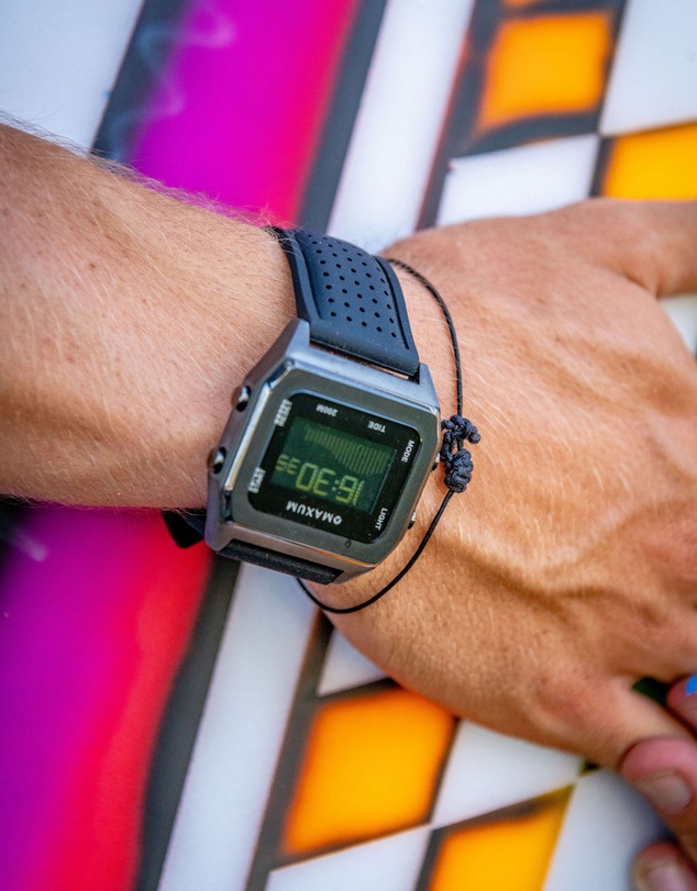 Maxum - Raglan Tide Watch - Black Silicone Strap