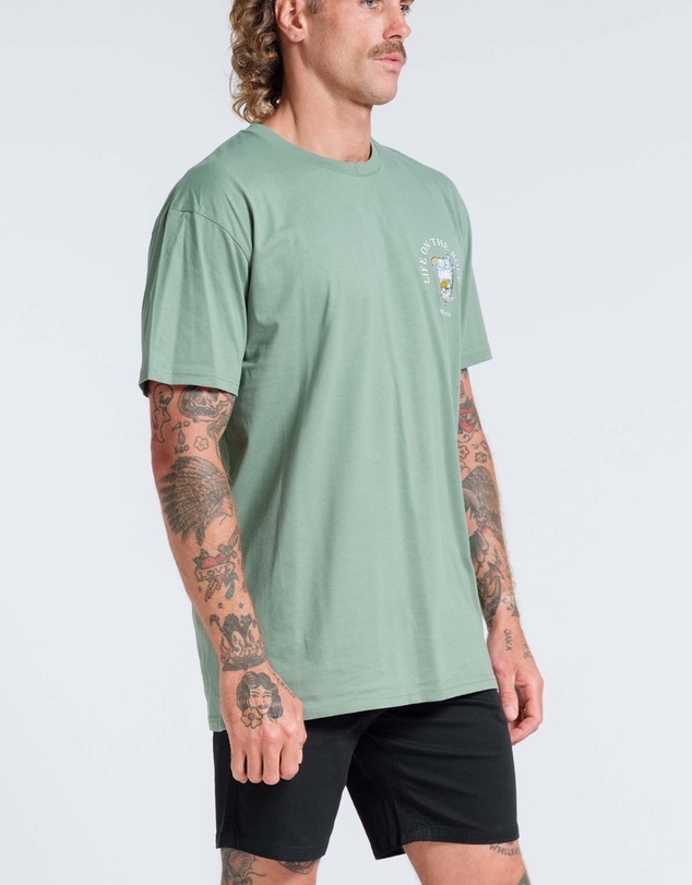 Vacancy Co - Life on the Rocks Tee