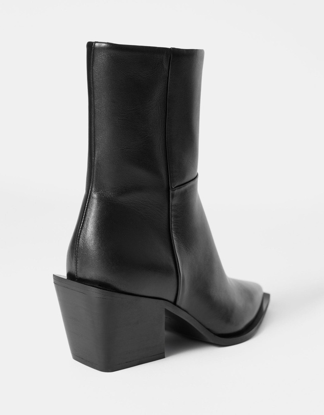 & Other Stories - Sleek Leather Cowboy Boots