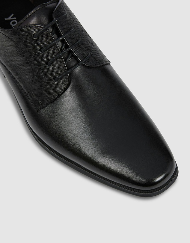 yd. - Richie Textured Shoe