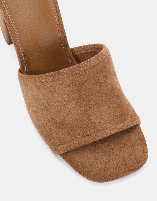 Novo - Nicole Mules