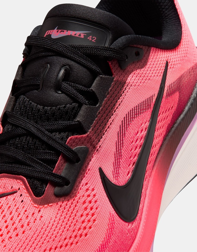 Nike - Pegasus 42 - Women's