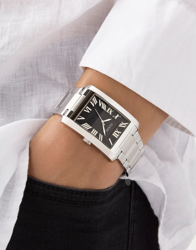 GUESS - Guess Men's Silver Tone 33.7mm Analogue Watch
