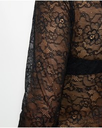 Dazie - Aria Lace Keyhole Top