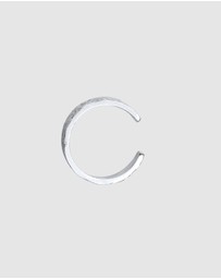 Kuzzoi - ICONIC EXCLUSIVE - Earrings Male Single Hammered 925 Sterling Silver