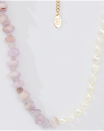 8 Other Reasons - Split Pearl Choker
