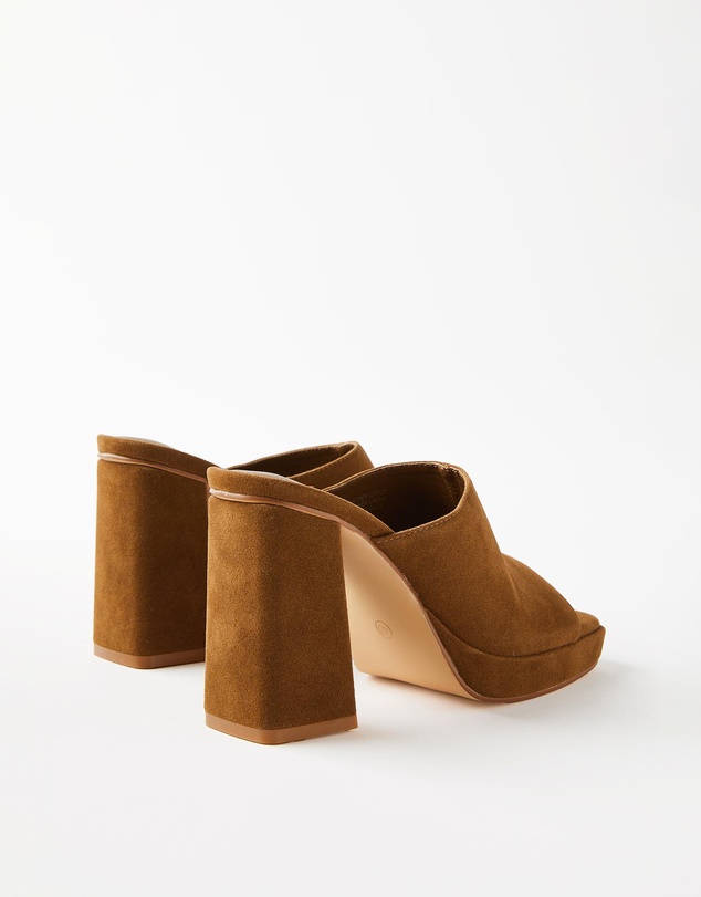 Rubi - Scarlet Block Mule