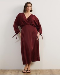 Atmos&Here Curvy - June Satin Split Sleeve Midi Dress