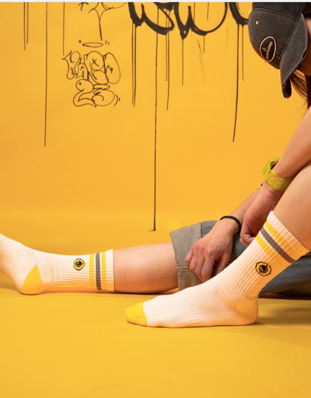 Hard Rated - Lemon Crew Socks