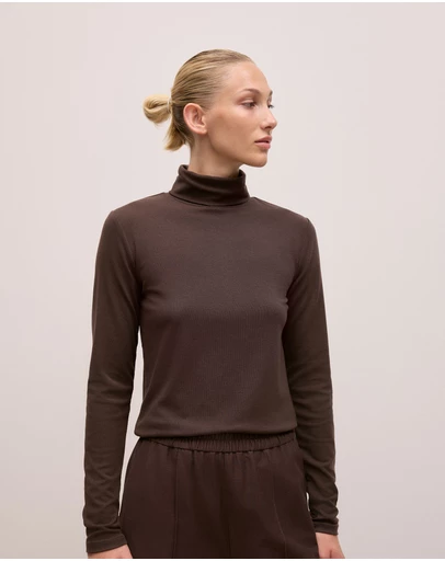 Trenery - Soft Rib Rollneck in Coffee Bean