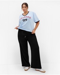 City Chic - Plus size Oversized V Neck Tee - light blue