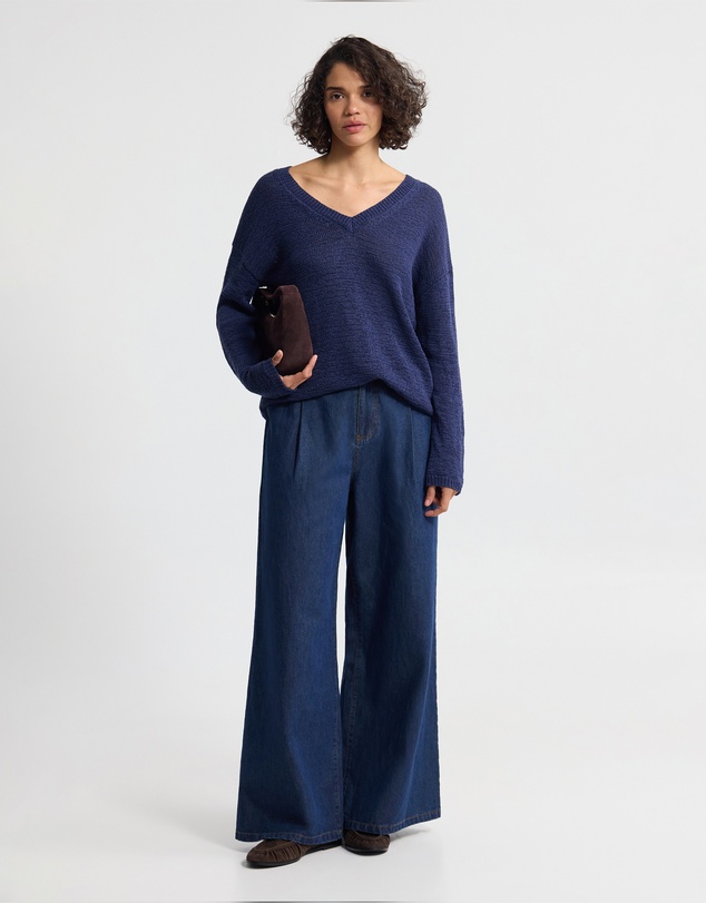Oxford - Fleur Chunky V-Neck Knit