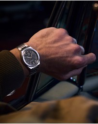 TIMEX - Q Timex® Continental Day and Date 39mm Stainless Steel Bracelet Watch