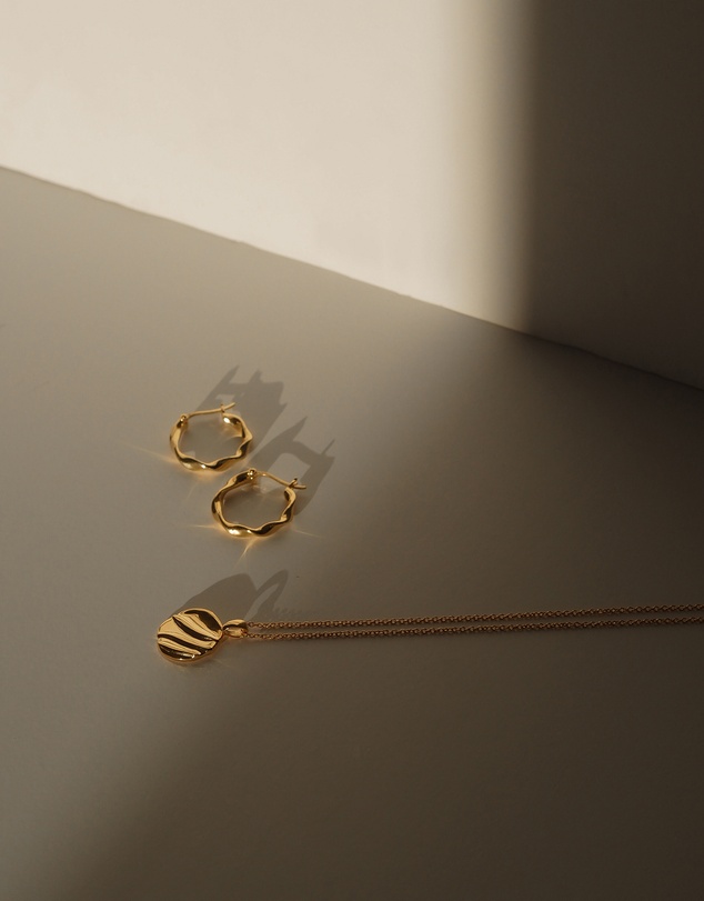 Kirstin Ash - Intertwine Circle Necklace