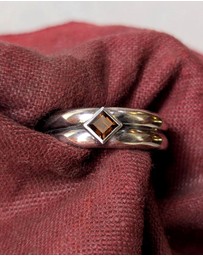SUE THE BOY - Double On The Rocks Ring