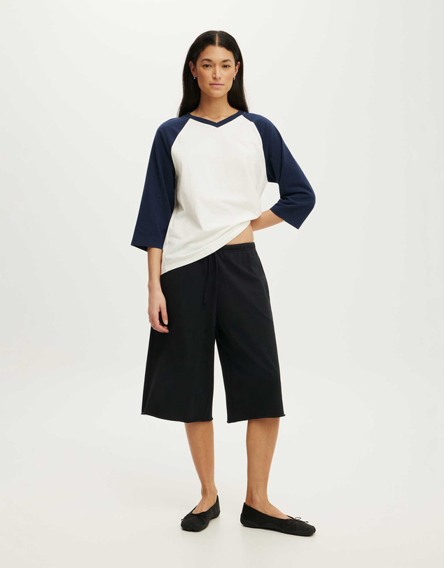 Cotton On Body Active - Active 3/4 Sleeve Graphic Raglan Tee
