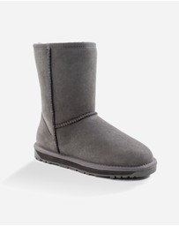 Ozwear Connection Uggs - Ugg Classic Short Boots (Water Resistant)