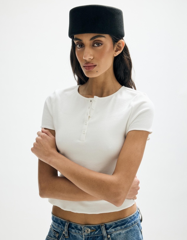 Minima Esenciales - Emre Rib Henley Cap Sleeve T-Shirt