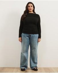 Atmos&Here Curvy - Etta Boat Neck Draped Top