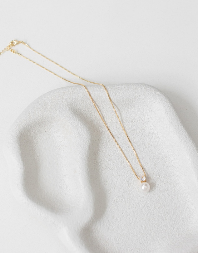 The White Collection - Anna - Delicate Gold Pearl Bridal Necklace