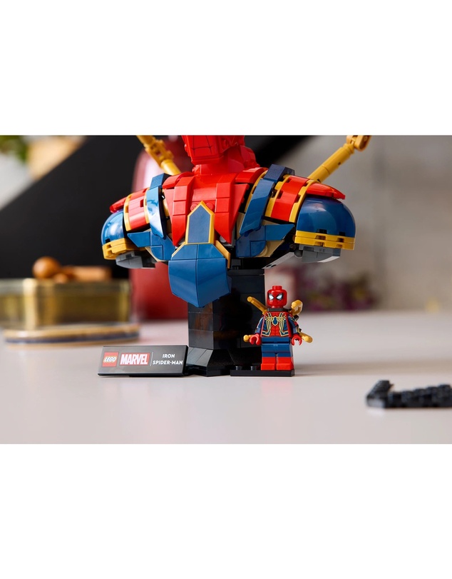 LEGO - 76326 Iron Spider-Man Bust