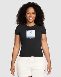 Nike - NSW SS Tee IWD Photo