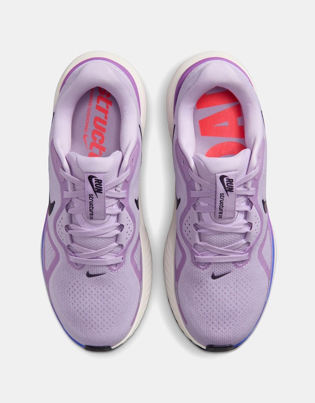 Nike - Structure 26 - Women's