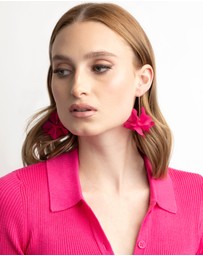 Lovisa - Fuchsia Frosted Flower Drop Earrings