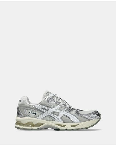 White/White