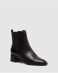Nine West - Avias