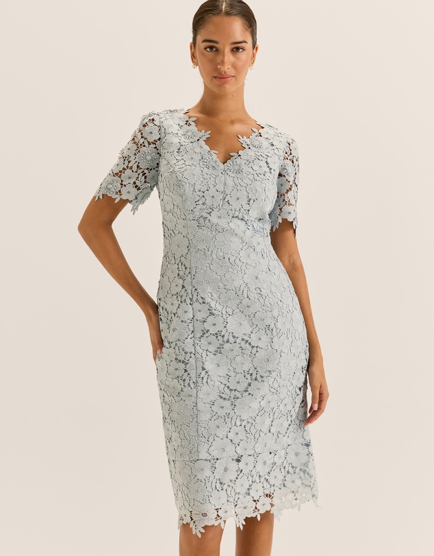 Review - Admire Lace Dress