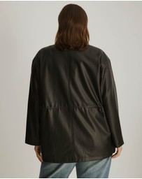 Atmos&Here Curvy - Calista PU Jacket