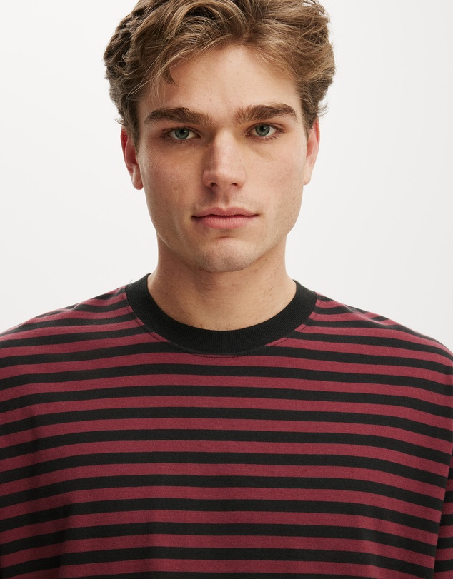 Cotton On - Cropped Fit T-Shirt