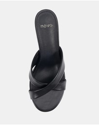 Novo - Zona Heels