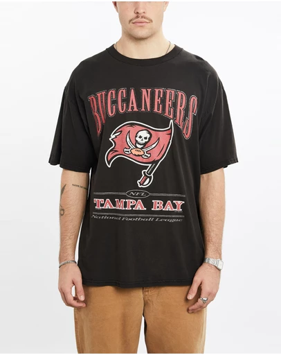 Vintage by The Real Deal - Pre Loved - Vintage 1998 NFL Tampa Bay Buccaneers Tee
