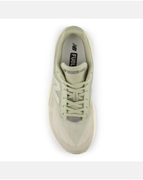 New Balance - FuelCell Rebel v5 - Men's