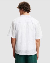 Cotton On - Box Fit Short Sleeve Shirt