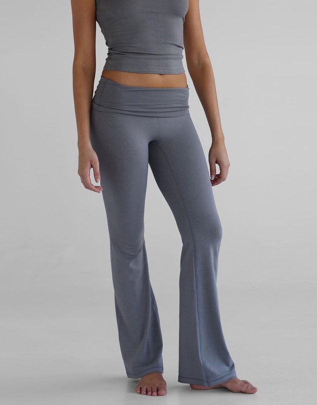 Leelo Active - Lounge Flare Pants - ICONIC EXCLUSIVE