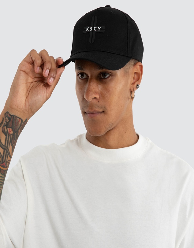 Kiss Chacey - Cross Cap