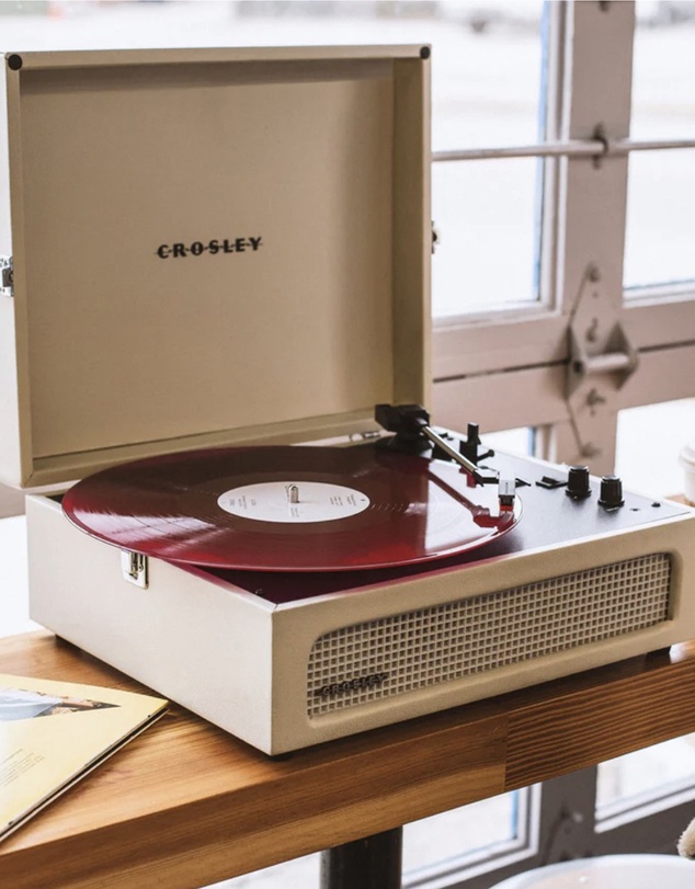 Crosley - Crosley Voyager Bluetooth Portable Turntable + Crosley Asheville Stand Bundle - Dune