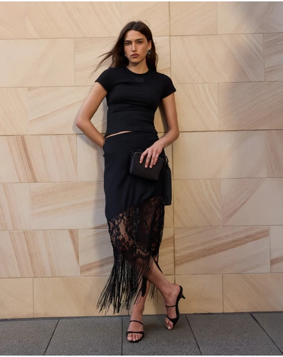 Minima Esenciales - Pia Fringe Lace Midi Skirt