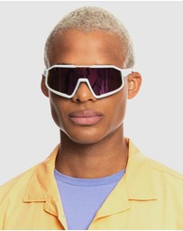 Quiksilver - Quiksilver X Stranger Things Mens 86mm Slash Sunglasses